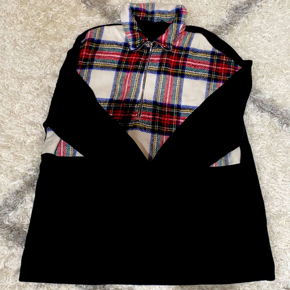 Beautiful fleece pullover. Soft material, NWOT